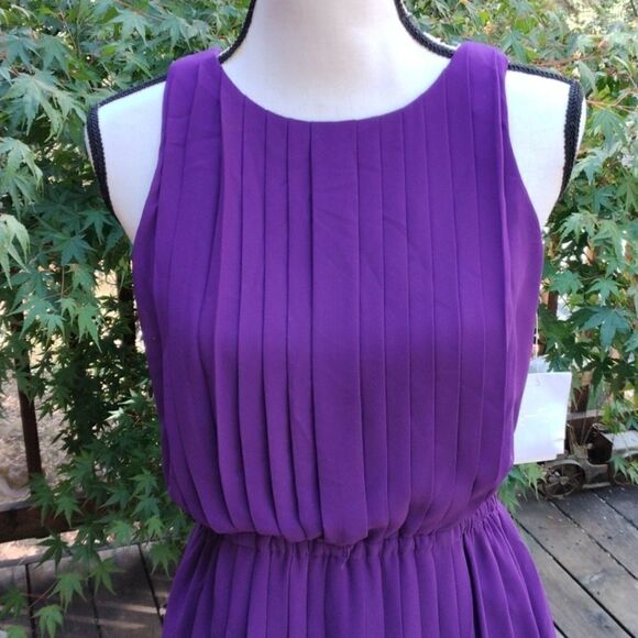 NWT Jessica Simpson Purple Pleated Dress - Picture 3 of 13